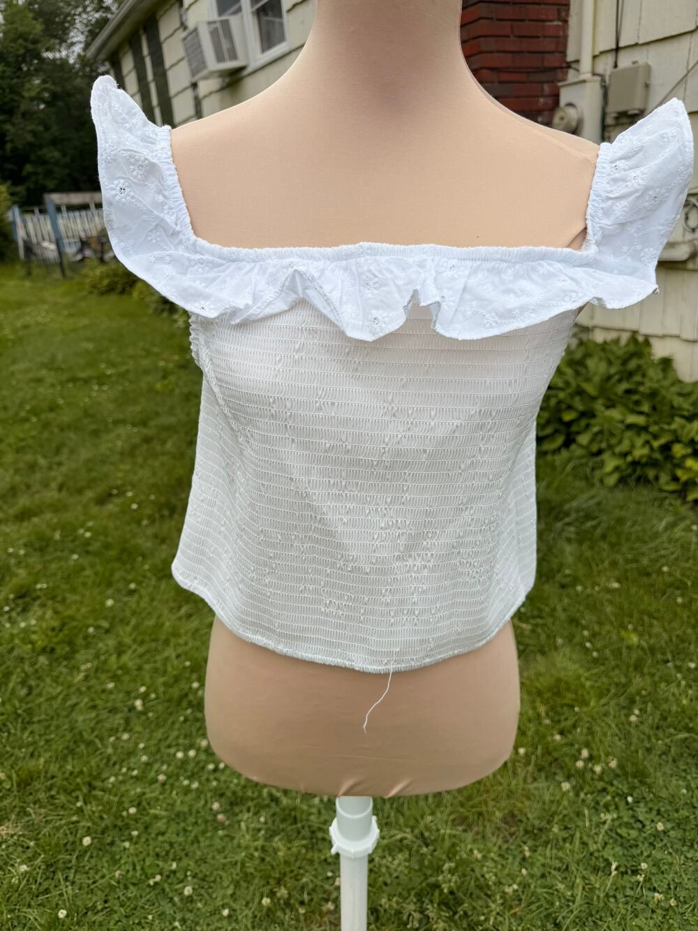 White Eyelet Ruffle Off Shoulder Smocked Crop Top XXL brand new with tags
